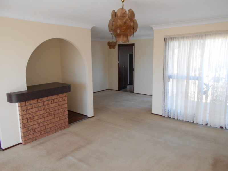 1 Seattle Close, St Clair NSW 2759