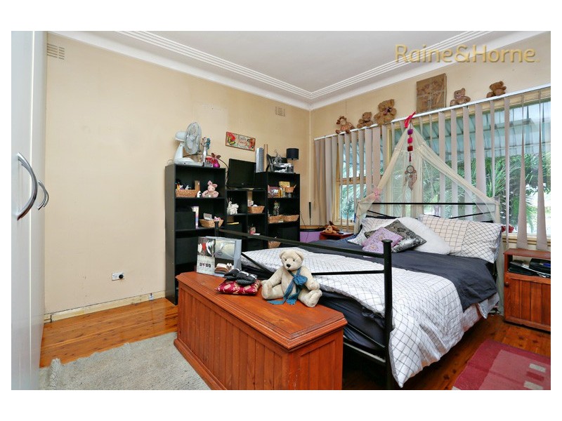 51 Thompson Avenue, St Marys NSW 2760