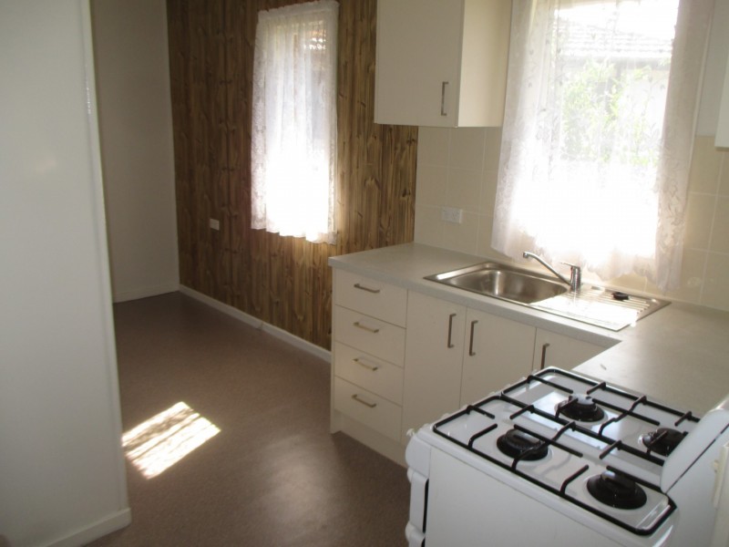 12 Maple Road, North St Marys NSW 2760