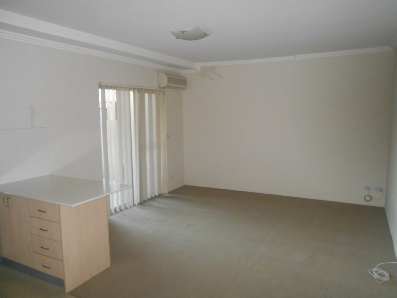 13/13-17 Regentville Road, Jamisontown NSW 2750