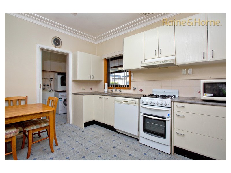 21 Macleay Crescent, St Marys NSW 2760