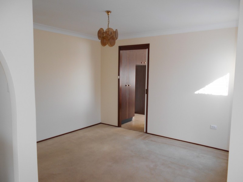 1 Seattle Close, St Clair NSW 2759