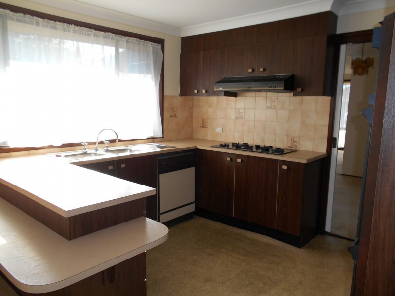 1 Seattle Close, St Clair NSW 2759