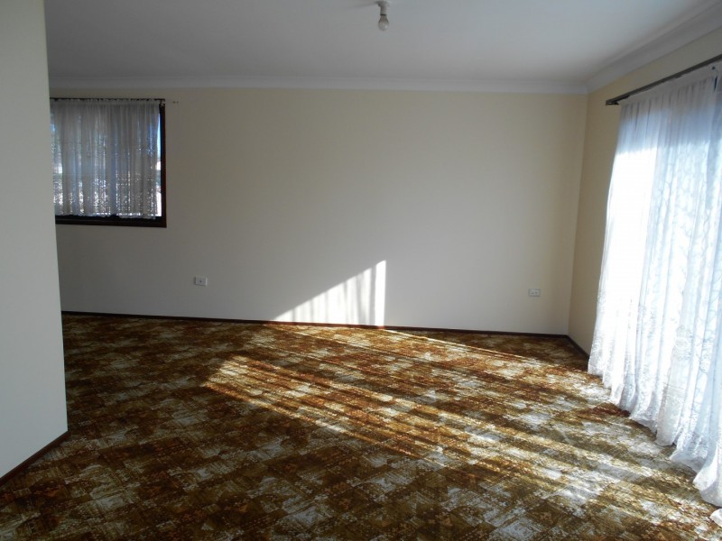 1 Seattle Close, St Clair NSW 2759