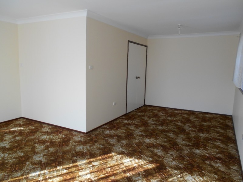 1 Seattle Close, St Clair NSW 2759