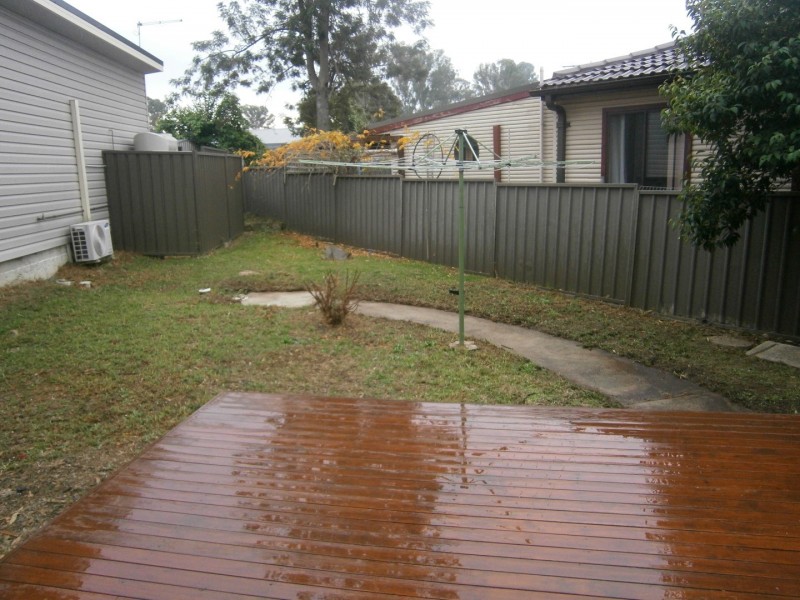 31 Lincoln Drive, Cambridge Park NSW 2747