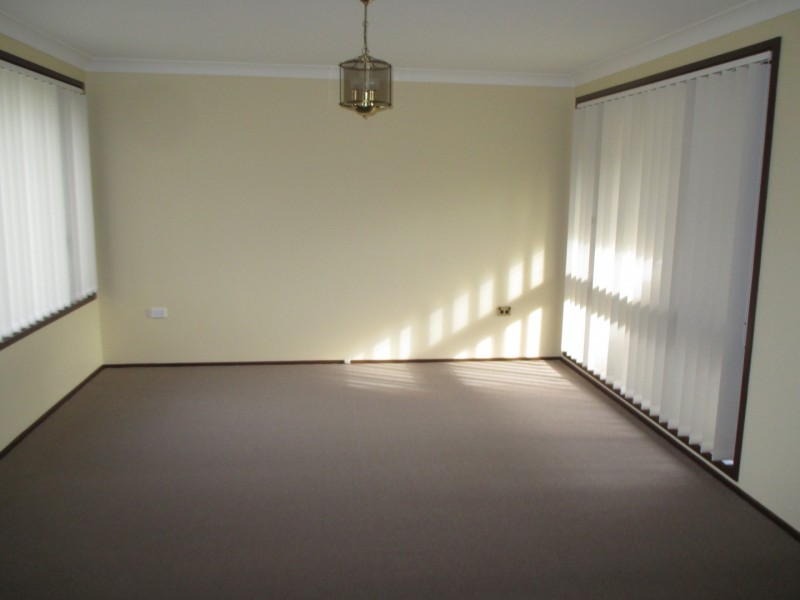 36 Solander Drive, St Clair NSW 2759