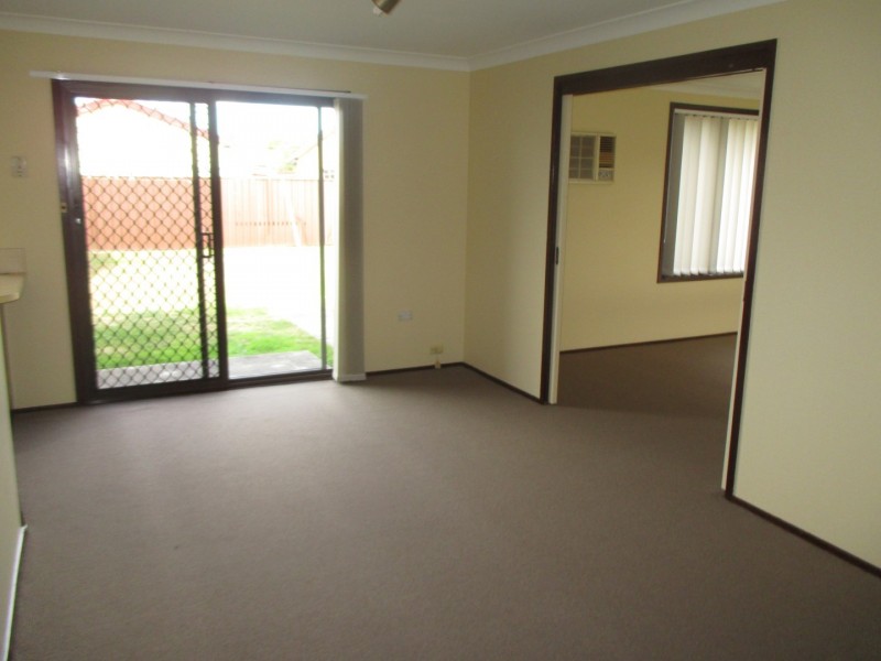 36 Solander Drive, St Clair NSW 2759