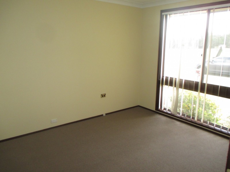 36 Solander Drive, St Clair NSW 2759