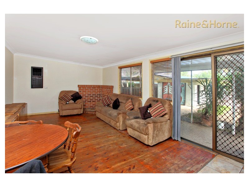 21 Leonard Street, Colyton NSW 2760