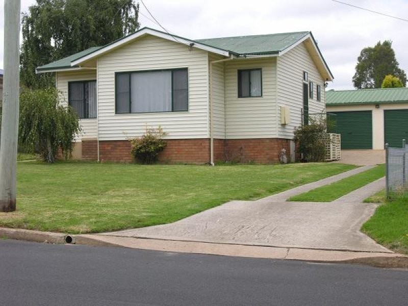 13 Mackenzie Street, Wallerawang NSW 2845