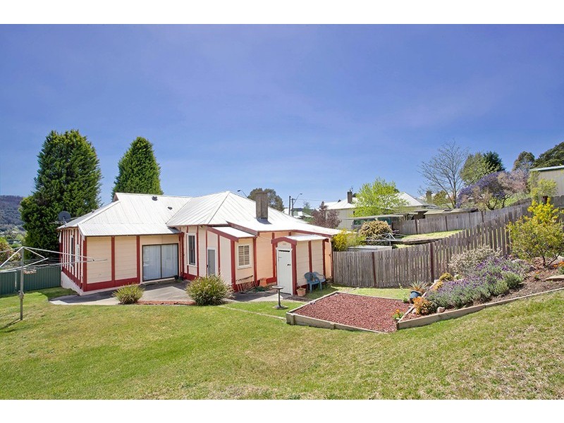 77 Mort Street, Lithgow NSW 2790