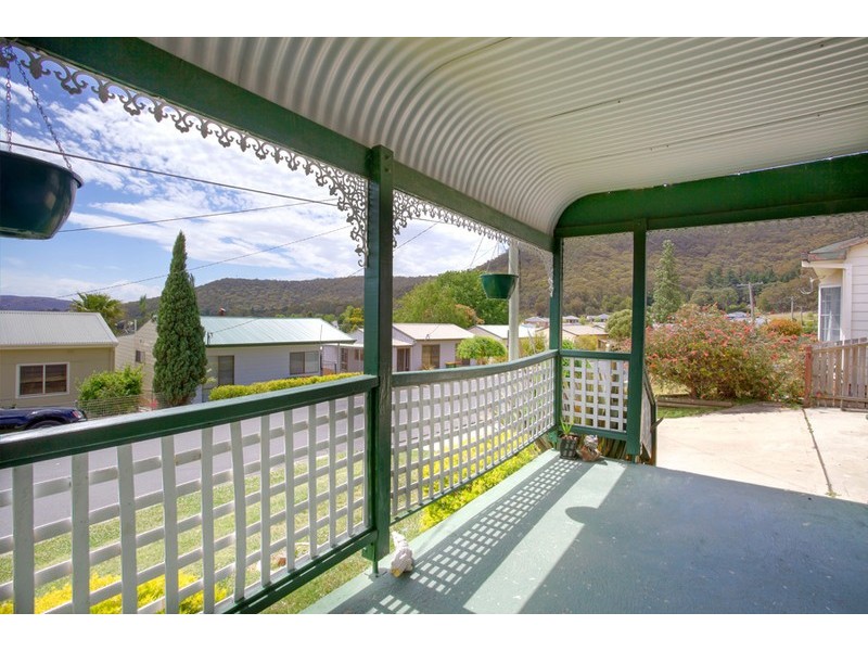 15 THIRD STREET, Lithgow NSW 2790