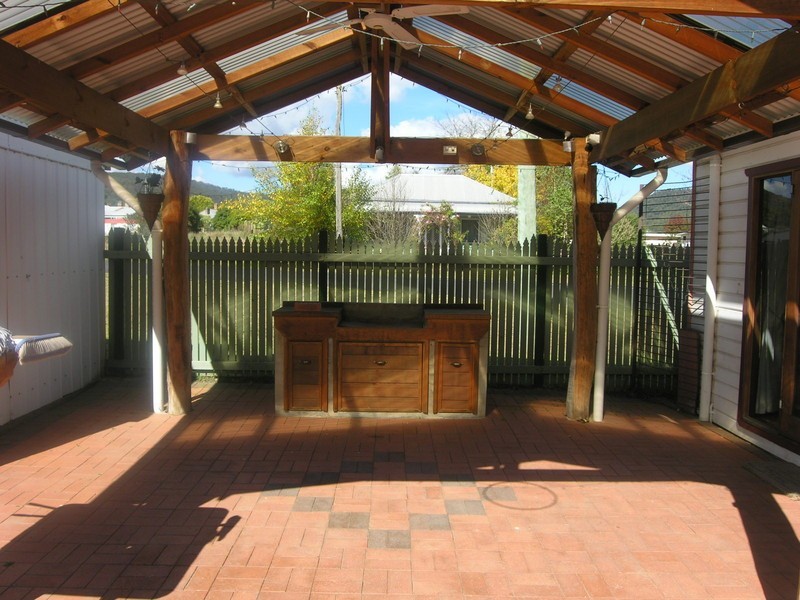 63 STEPHENSON STREET, Lithgow NSW 2790