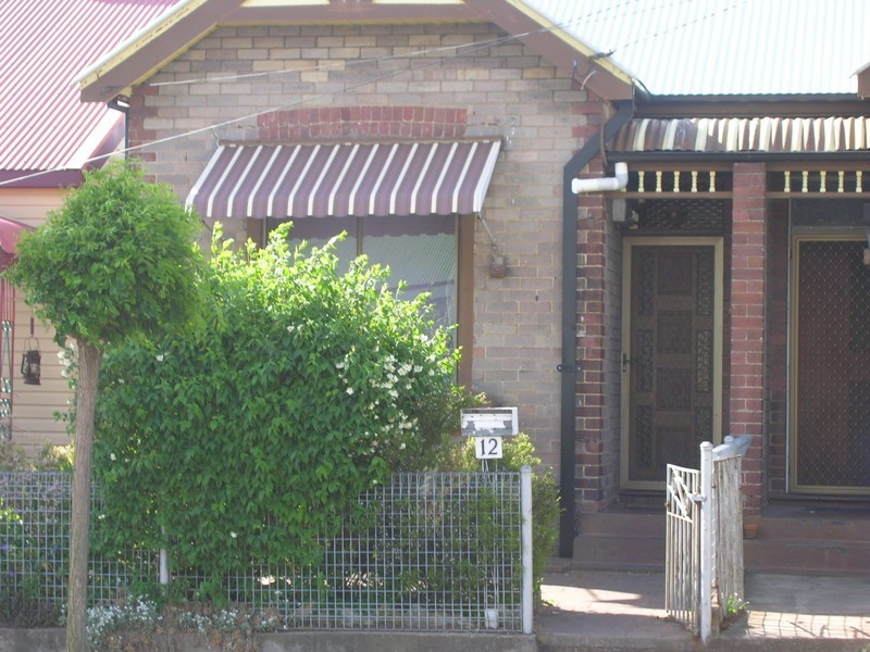 12 LETT STREET, Lithgow NSW 2790