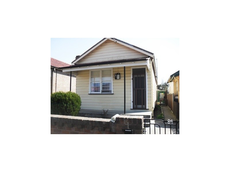 84 Laurence Street, Lithgow NSW 2790