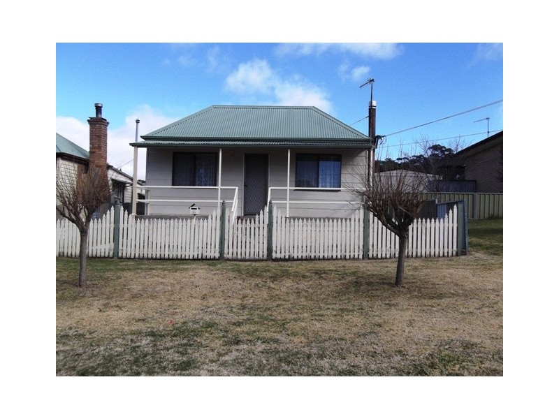 121 Williwa Street, Portland NSW 2847