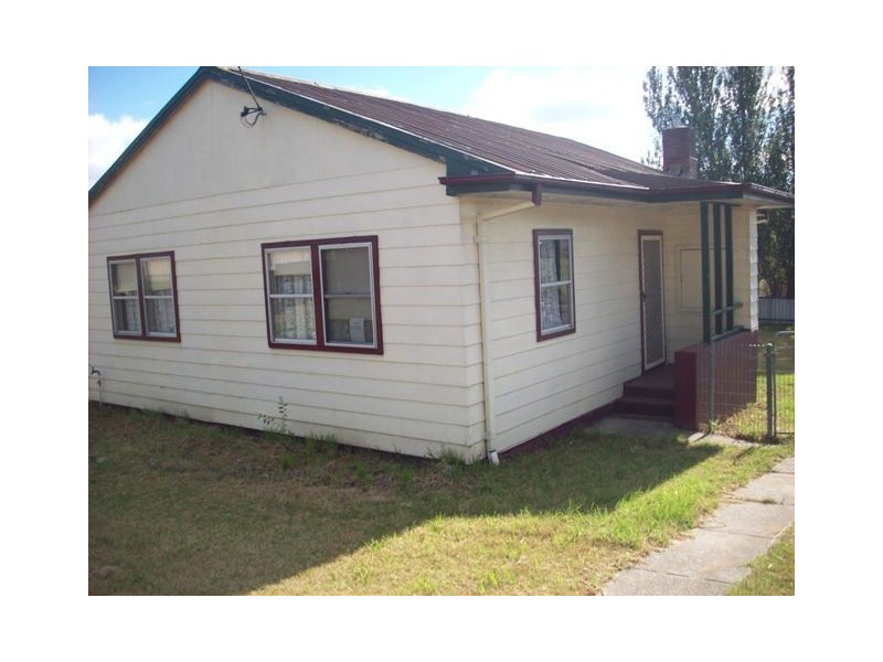 37 Oxley Street, Wallerawang NSW 2845