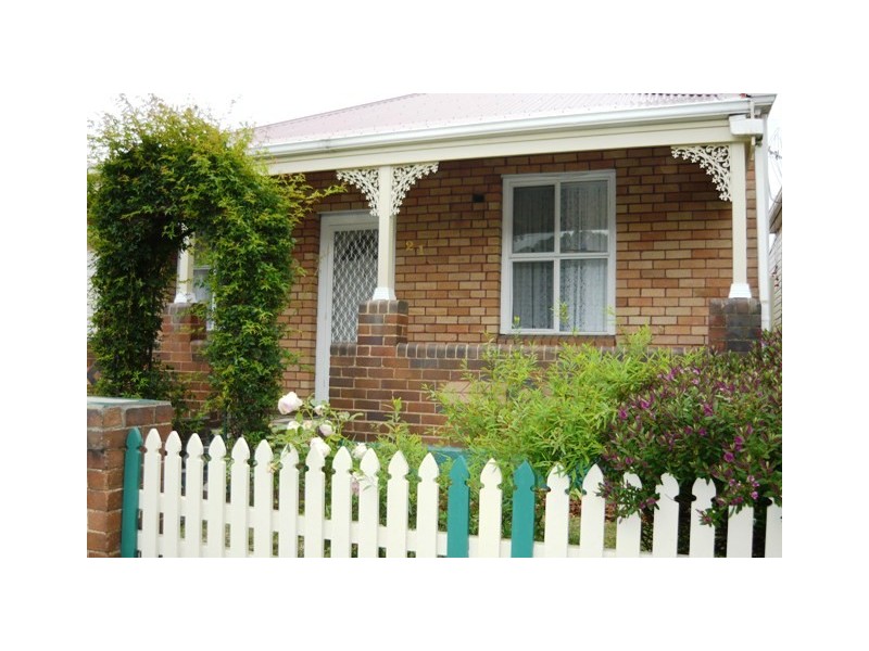 21 READ AVENUE, Lithgow NSW 2790