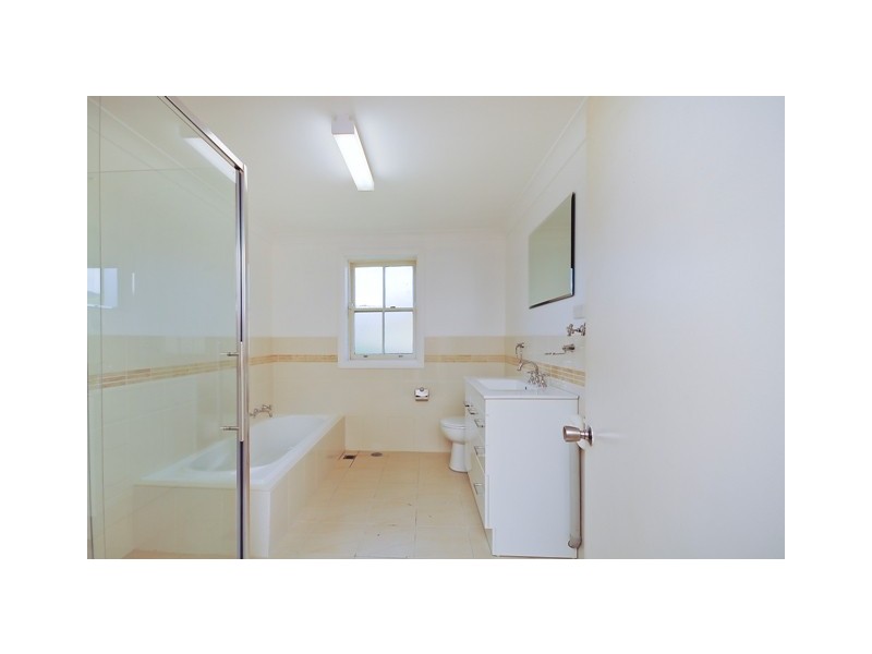 11 GUY STREET, Lithgow NSW 2790