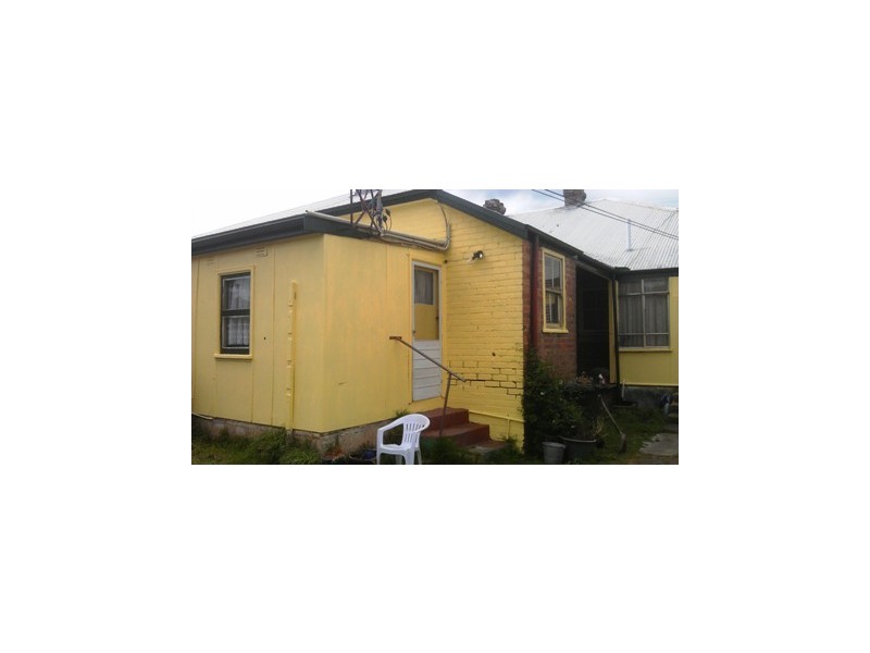 17A YOUNG STREET, Lithgow NSW 2790