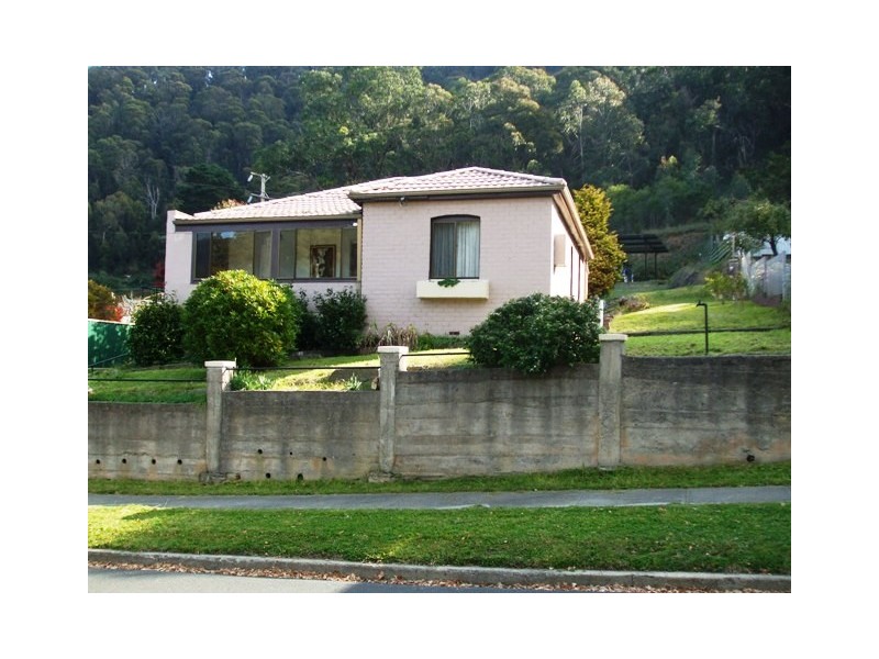 150 Macauley Street, Lithgow NSW 2790
