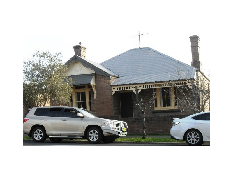 30 Eskbank Street, Lithgow NSW 2790