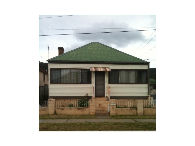 33 Chifley Road, Lithgow NSW 2790