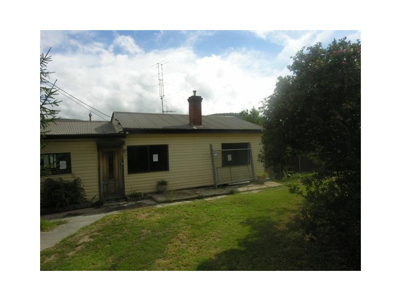 21 INNER CRESCENT, Lithgow NSW 2790