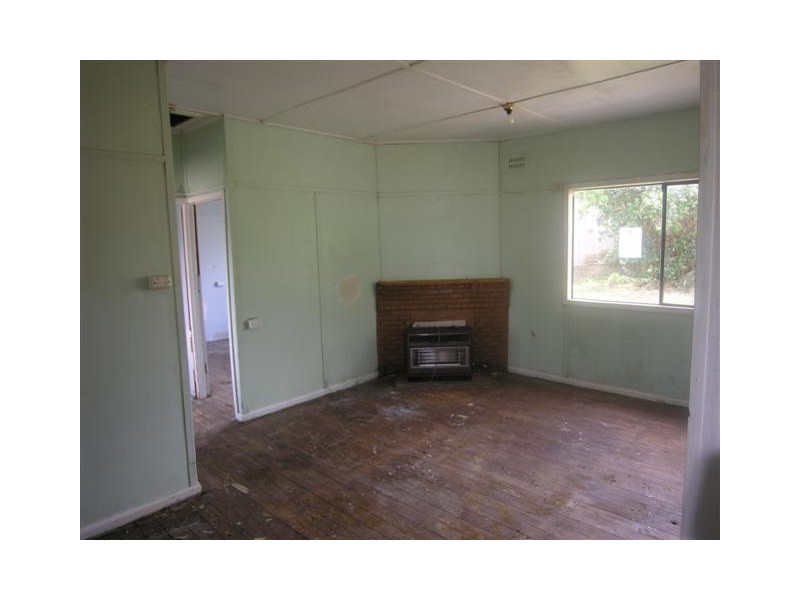 21 INNER CRESCENT, Lithgow NSW 2790