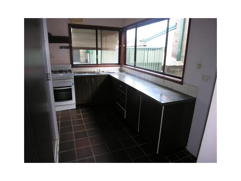 42 LAURENCE STREET, Lithgow NSW 2790