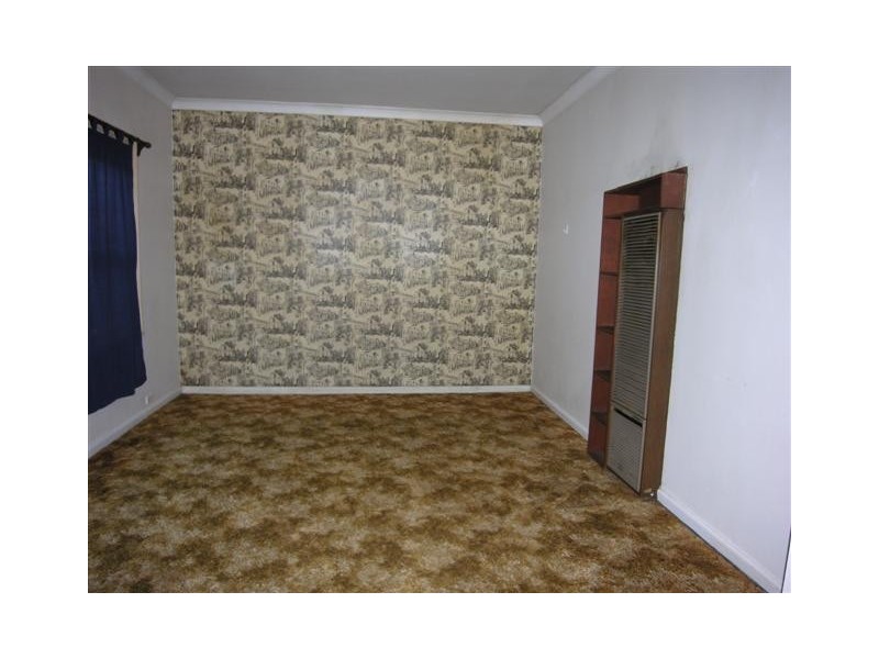 42 LAURENCE STREET, Lithgow NSW 2790