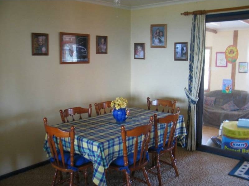 Meadow Flat NSW 2795