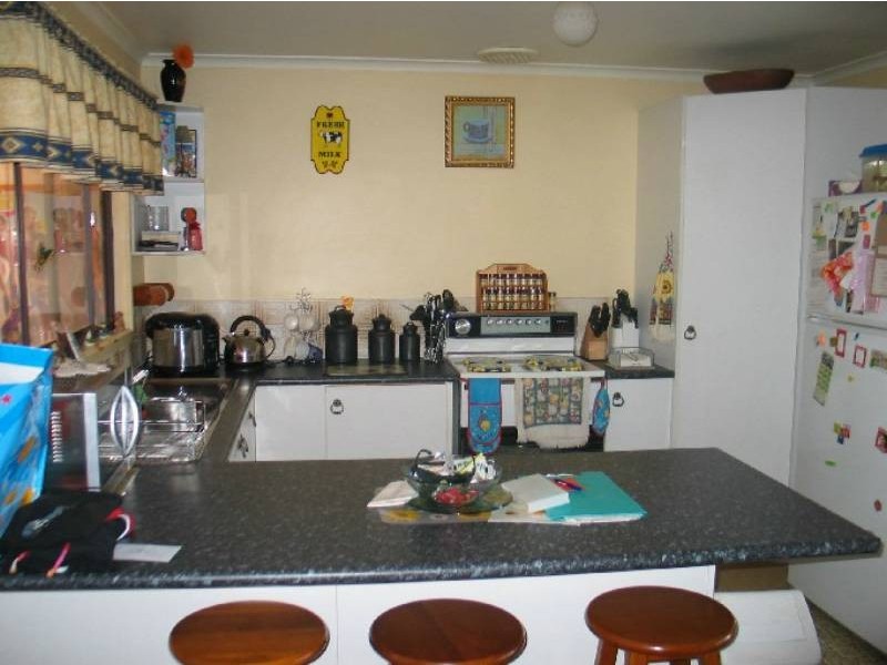 Meadow Flat NSW 2795