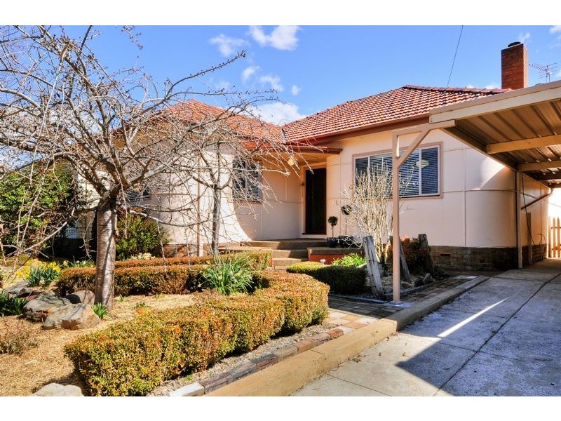 37 Martini Parade, Lithgow NSW 2790