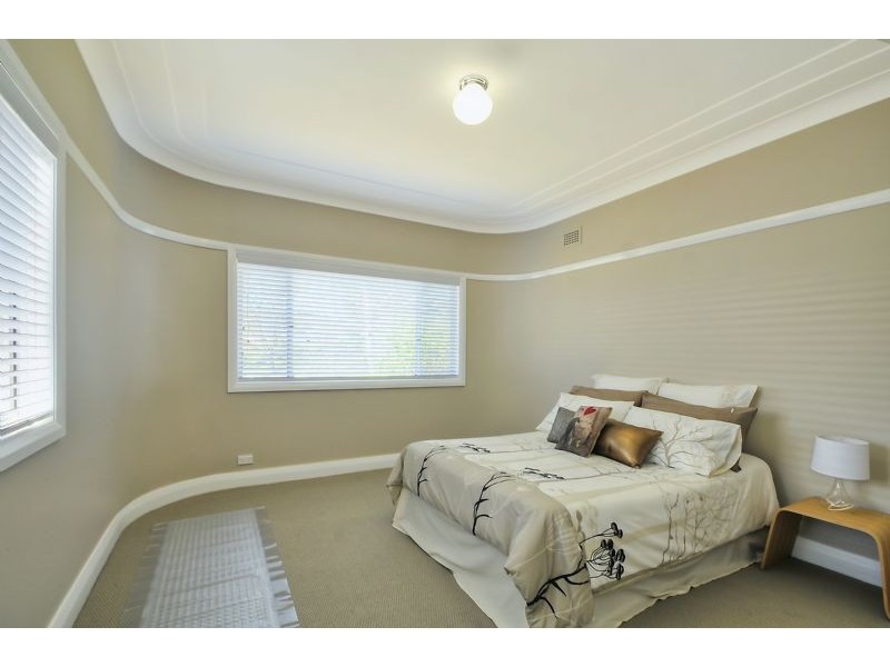 37 Martini Parade, Lithgow NSW 2790