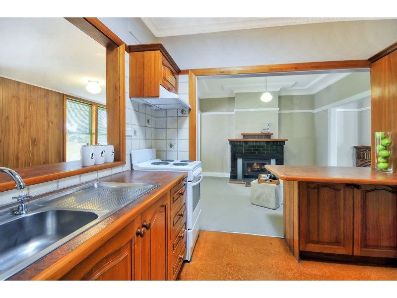 37 Martini Parade, Lithgow NSW 2790