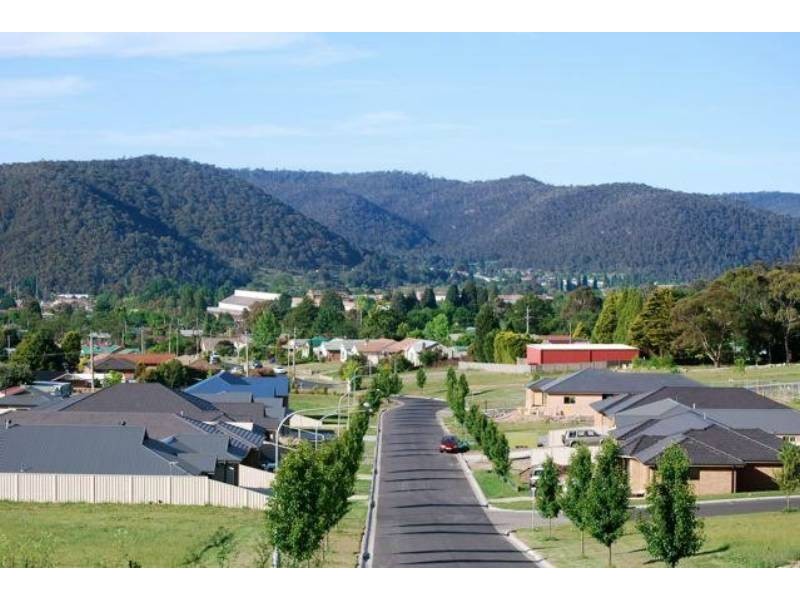 21 Munjowie Drive, Lithgow NSW 2790