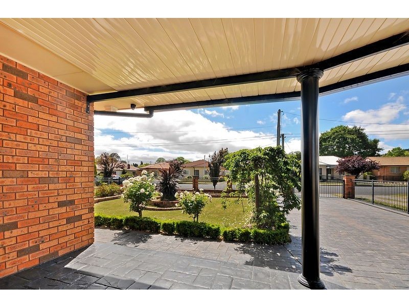 36 Rifle Parade, Lithgow NSW 2790
