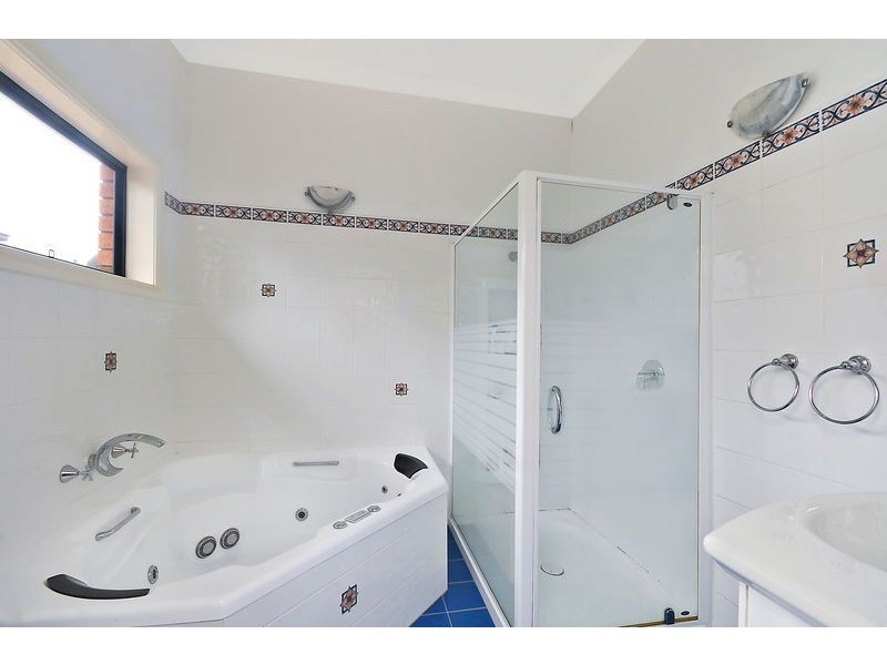 36 Rifle Parade, Lithgow NSW 2790