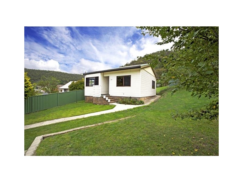 122 Sandford Avenue, Lithgow NSW 2790