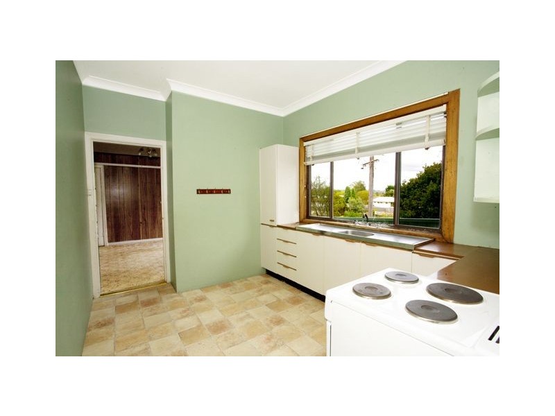 122 Sandford Avenue, Lithgow NSW 2790