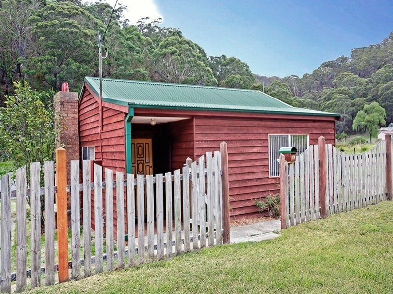 19 Berry Street, Lithgow NSW 2790