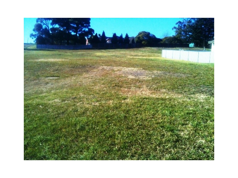 90 Landa St, Lithgow NSW 2790