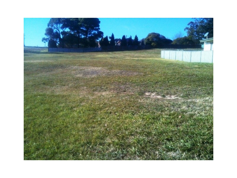 90 Landa St, Lithgow NSW 2790