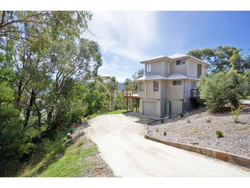 24 Hill Range Crescent, Lithgow NSW 2790