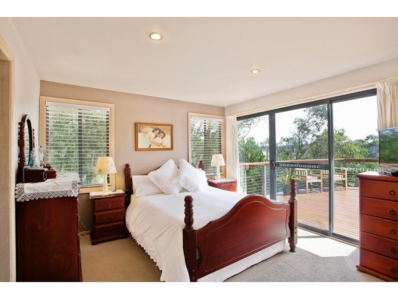 24 Hill Range Crescent, Lithgow NSW 2790
