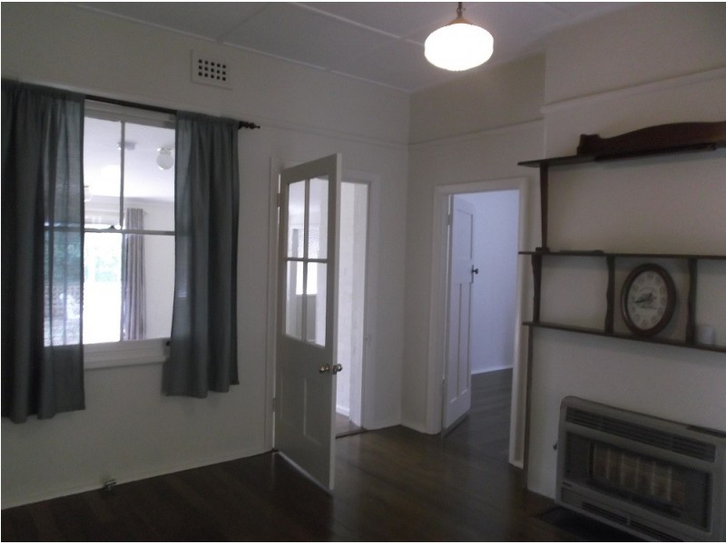 9 SUVLA STREET, Lithgow NSW 2790