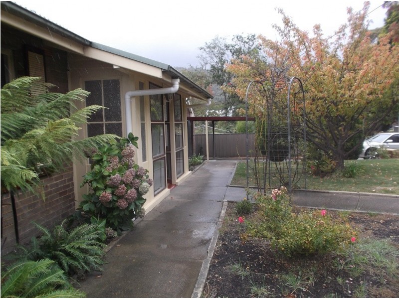 9 SUVLA STREET, Lithgow NSW 2790