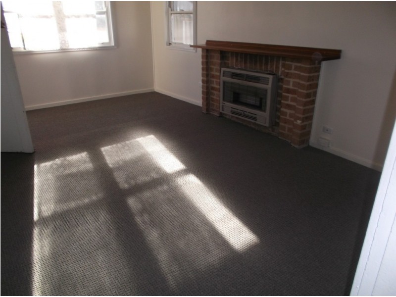 19 Lockyer Street, Lithgow NSW 2790